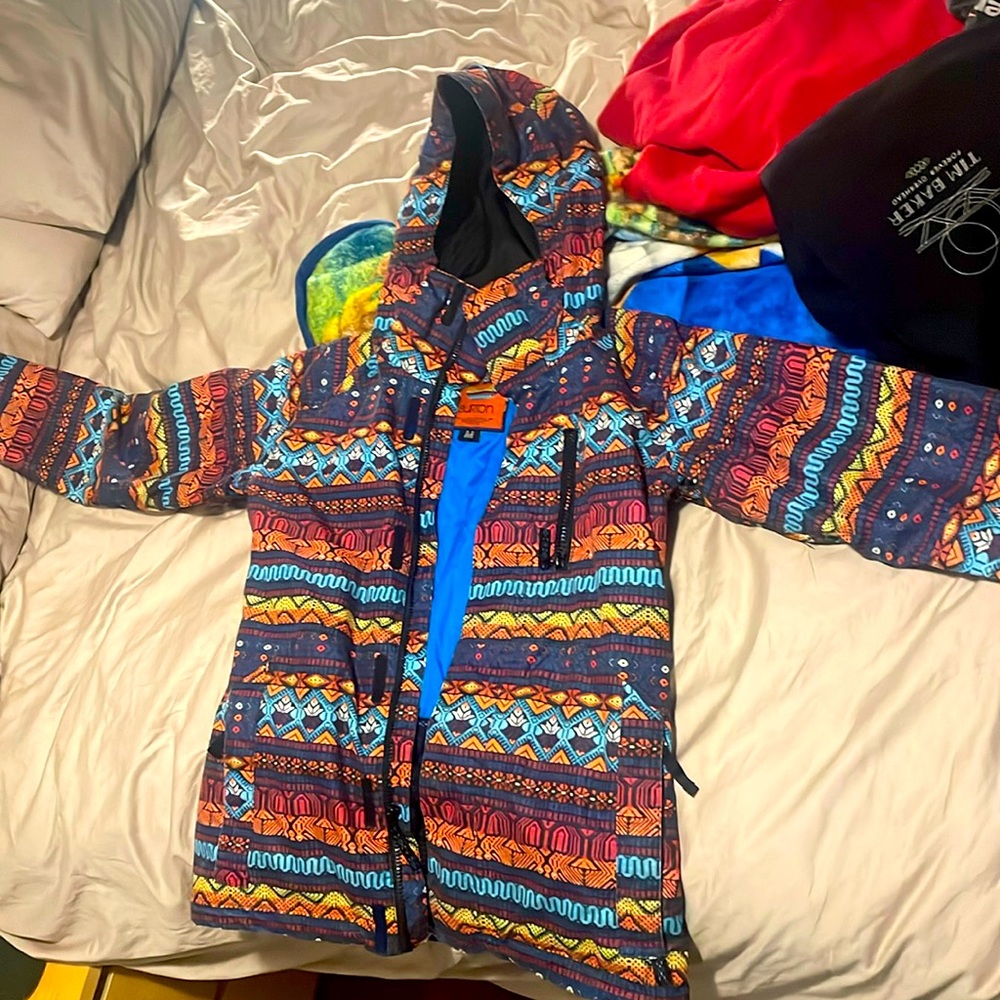 Women Burton Snowboarding Jacket medium. Mint condition never used.